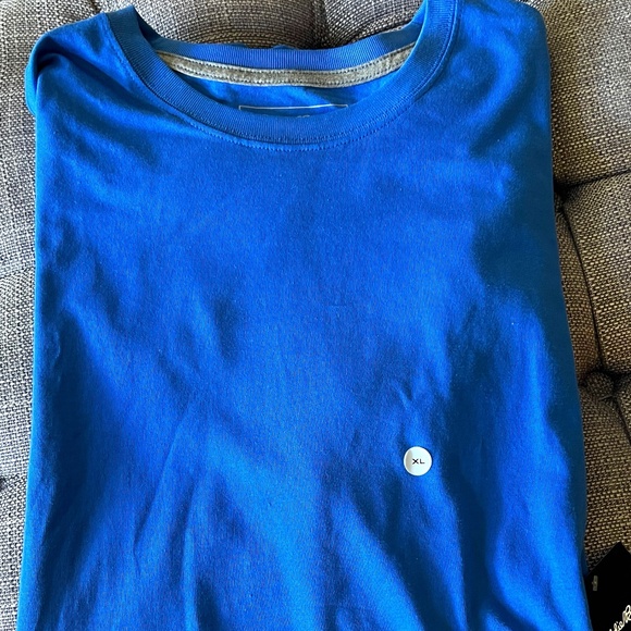 Mans T-shirt - Picture 1 of 4